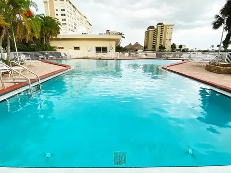 4650 Cove Circle St Petersburg FL 33708