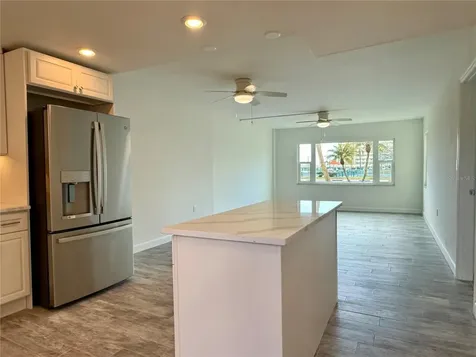 4650 Cove Circle St Petersburg FL 33708