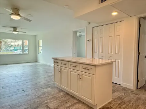 4650 Cove Circle St Petersburg FL 33708