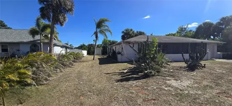 2094 Carpetgreen Street Port Charlotte FL 33948