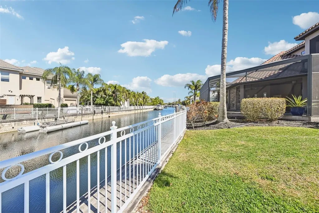 508 Mast Drive Bradenton FL 34208