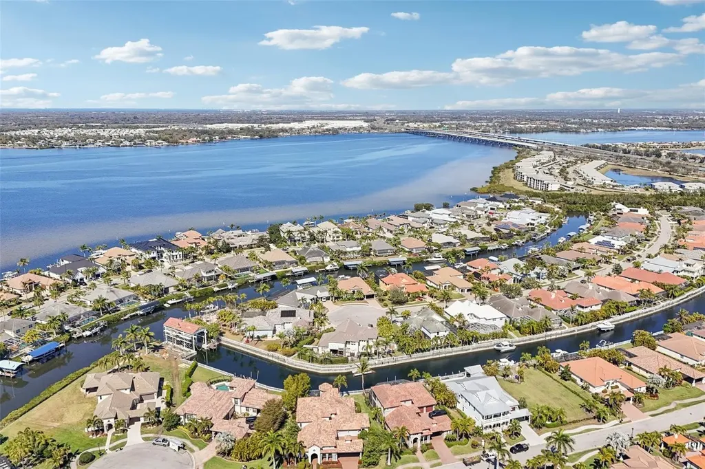 508 Mast Drive Bradenton FL 34208