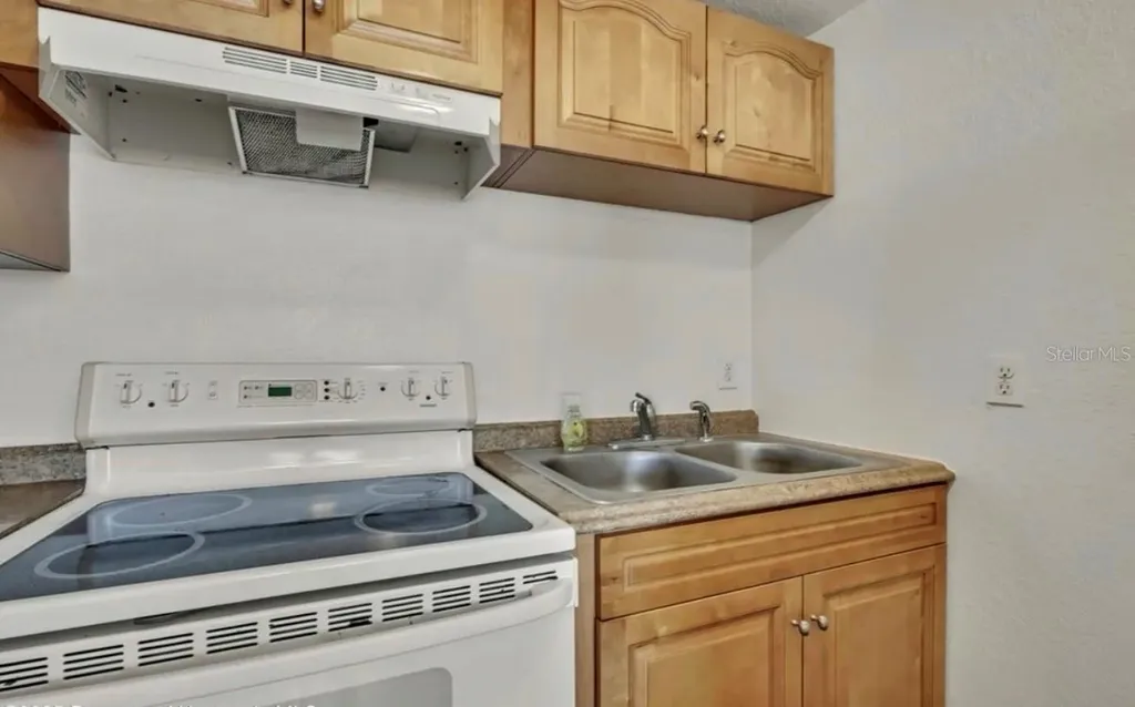 12527 1st Isle Hudson FL 34667