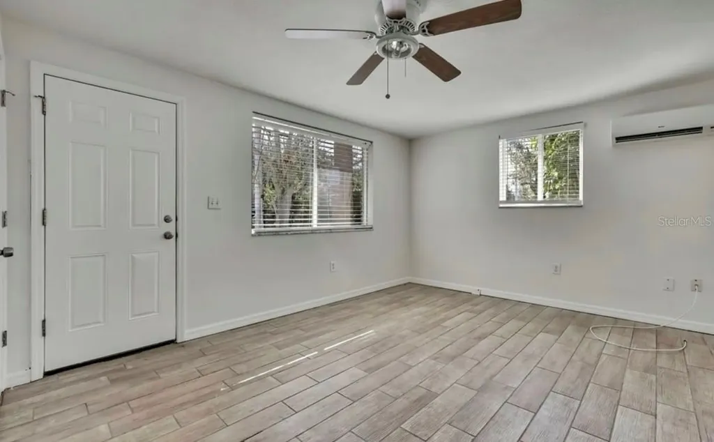 12527 1st Isle Hudson FL 34667