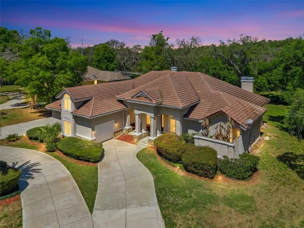 1303 Lavanham Court Apopka FL 32712