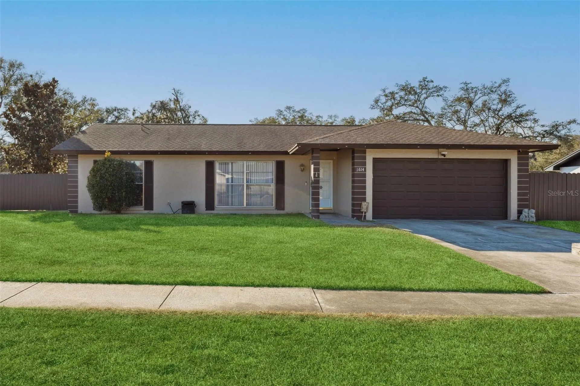 1614 Berkshire Drive Brandon FL 33511
