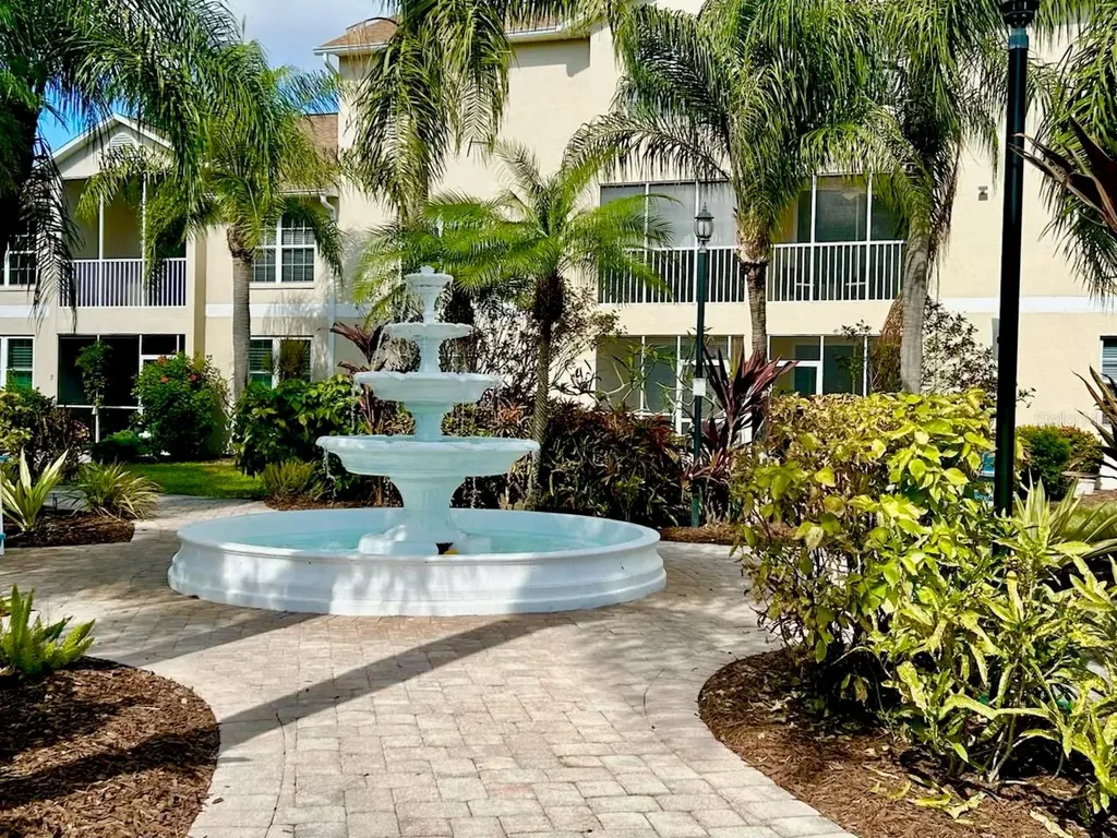 4250 Players Place Sarasota FL 34238