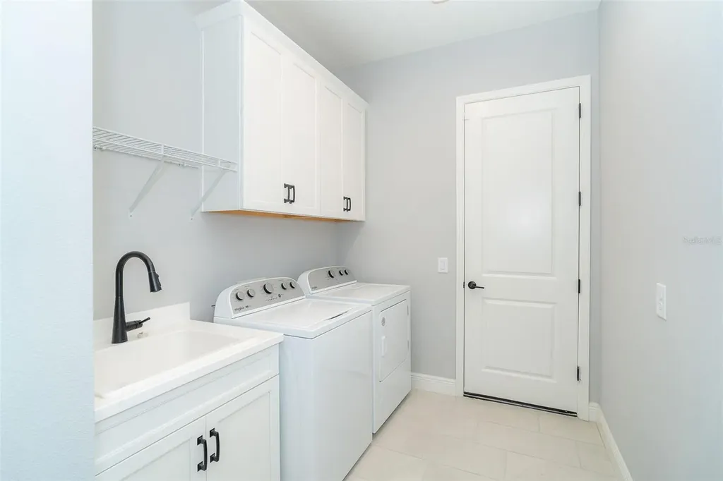 11197 Hogan Circle Englewood FL 34223
