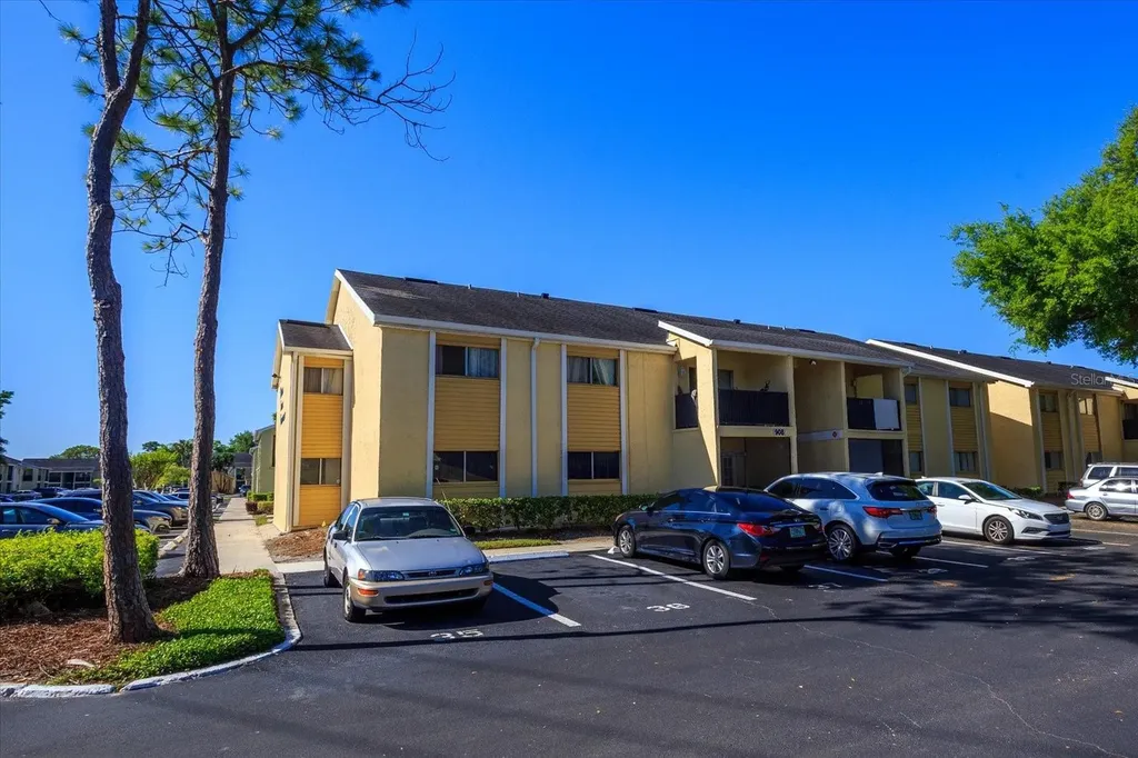 908 Lake Destiny Road Altamonte Springs FL 32714