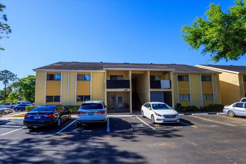 908 Lake Destiny Road Altamonte Springs FL 32714