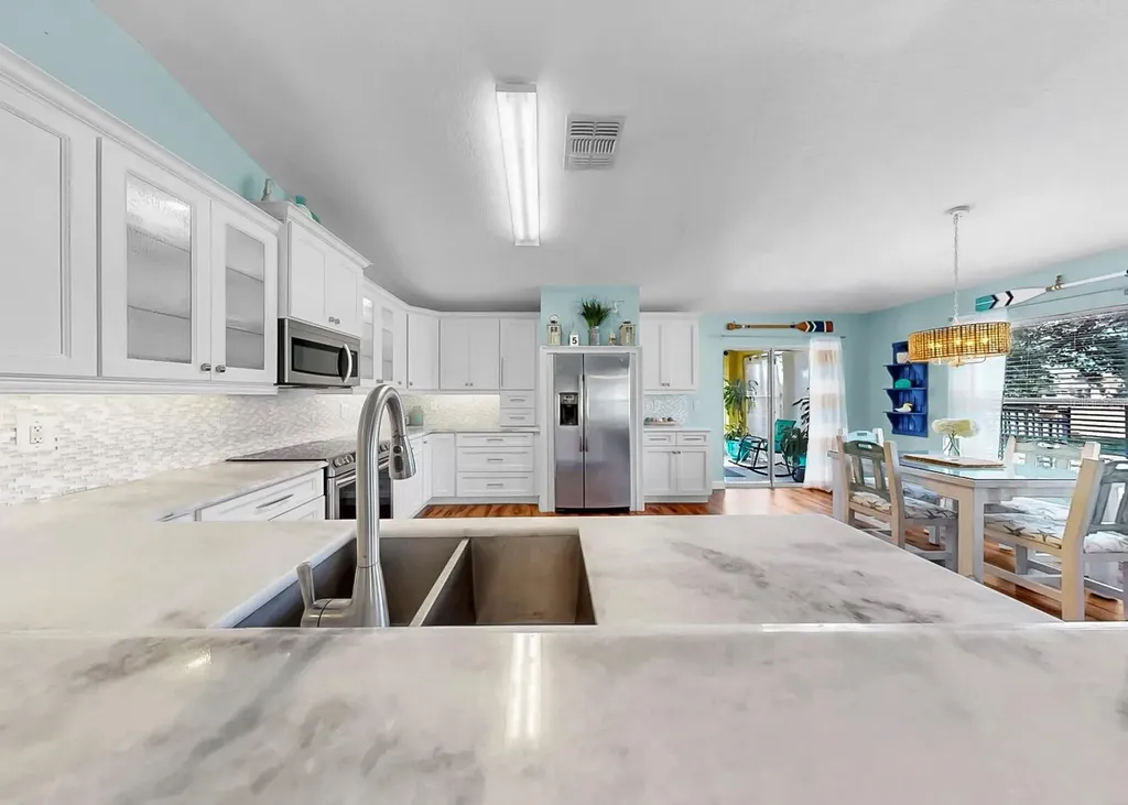 5419 Hammock View Lane Apollo Beach FL 33572