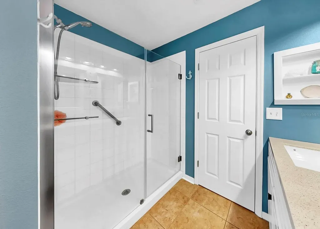 5419 Hammock View Lane Apollo Beach FL 33572