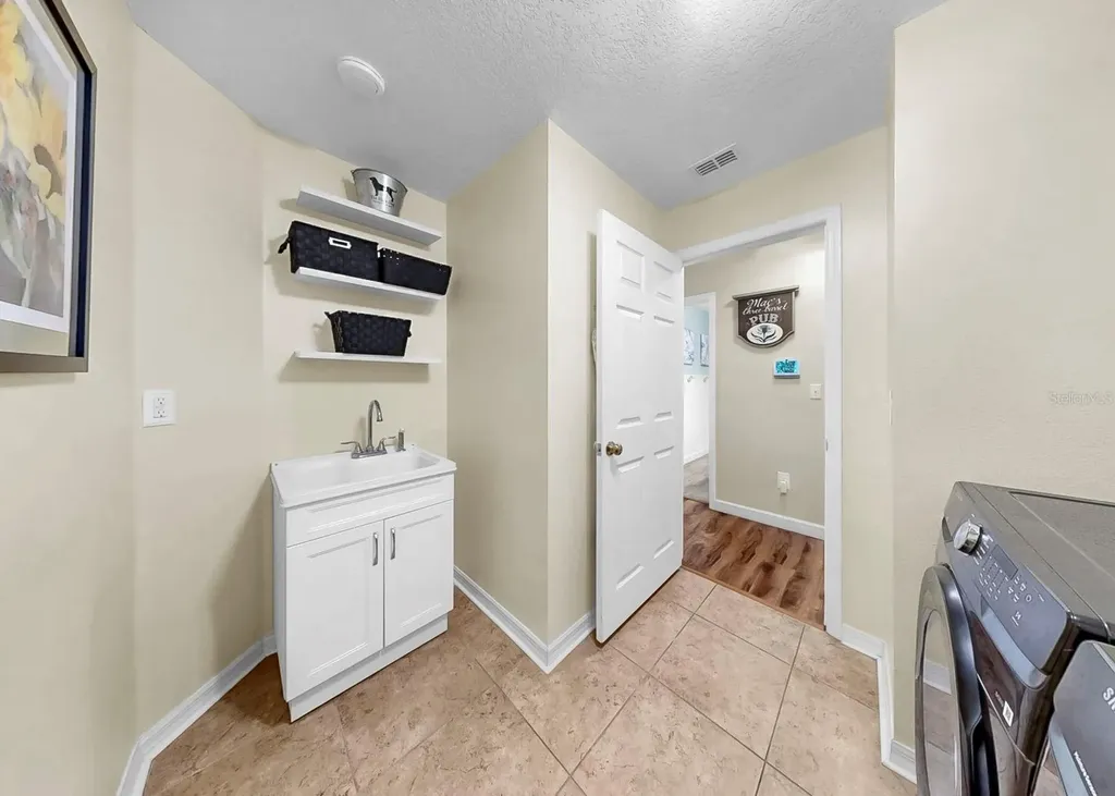 5419 Hammock View Lane Apollo Beach FL 33572