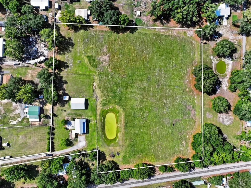 123 S Wiggins Road Plant City FL 33566