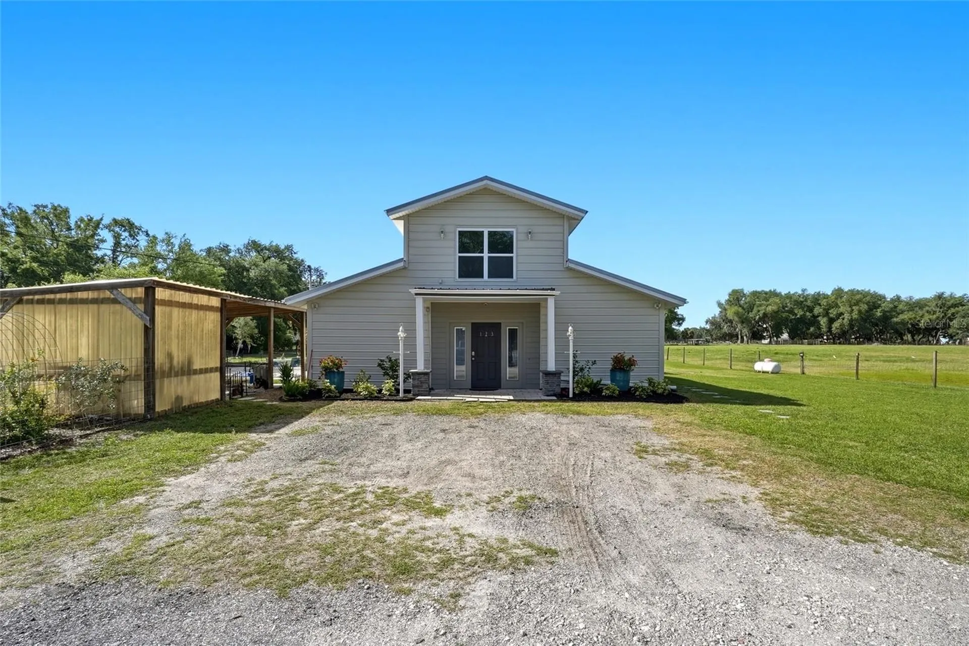 123 S Wiggins Road Plant City FL 33566