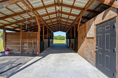 123 S Wiggins Road Plant City FL 33566