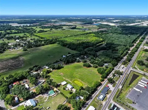 123 S Wiggins Road Plant City FL 33566