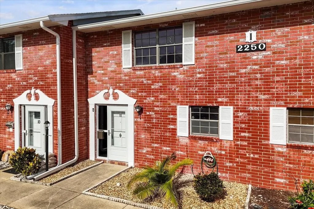 2250 S Palmetto Avenue Daytona Beach FL 32119