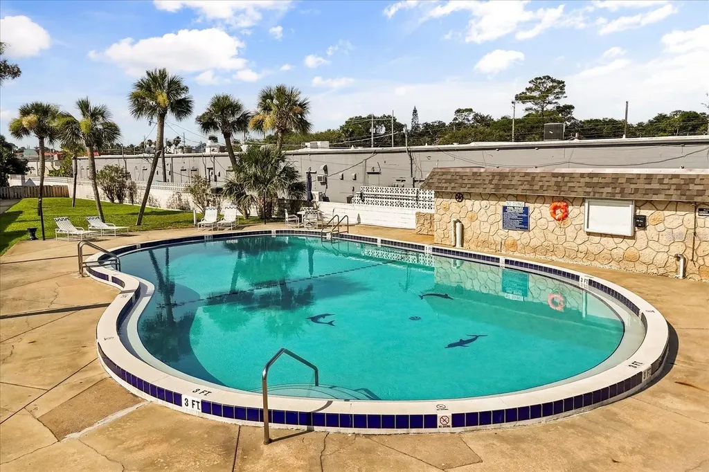 2250 S Palmetto Avenue Daytona Beach FL 32119