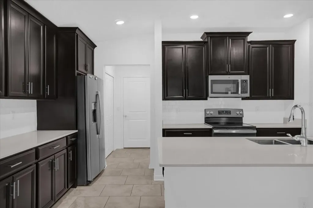 4712 Magnetite Loop Mount Dora FL 32757