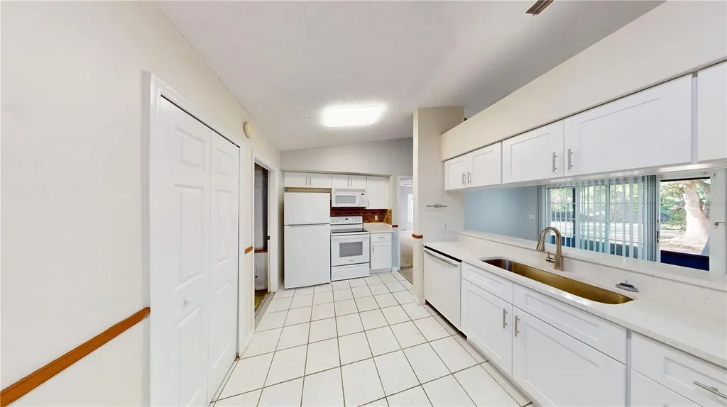 1740 Whipple Drive Deltona FL 32738