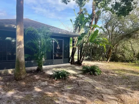 1740 Whipple Drive Deltona FL 32738