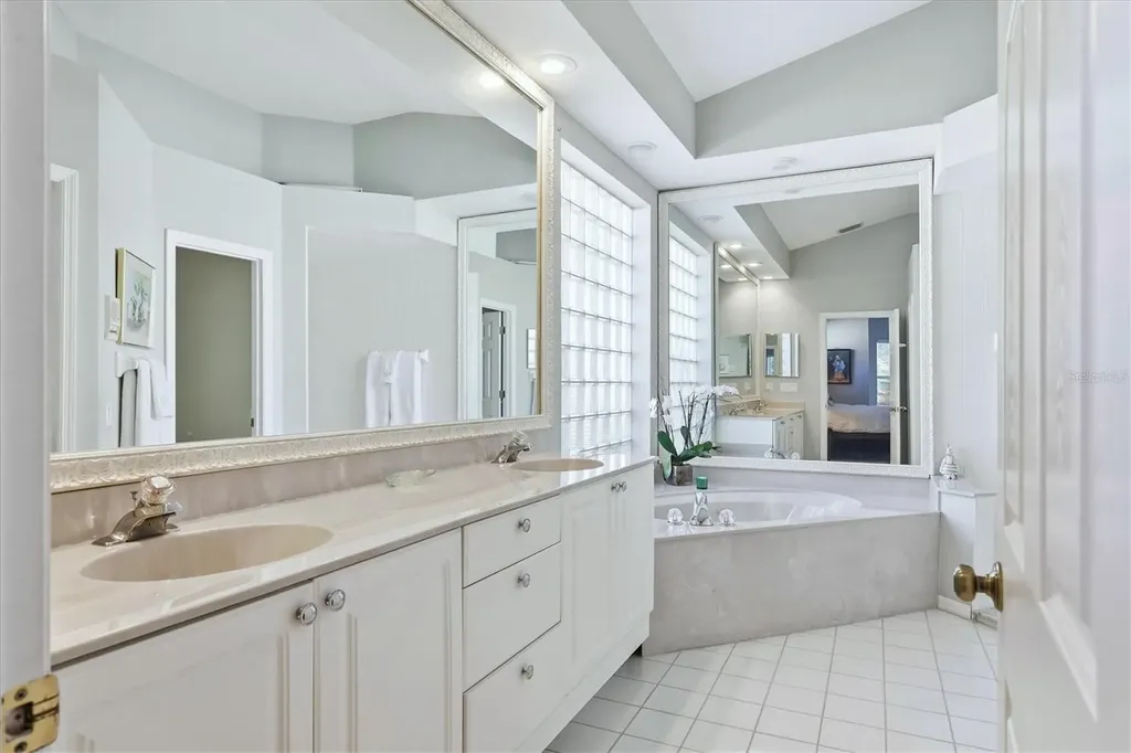 6411 Berkshire Place University Park FL 34201