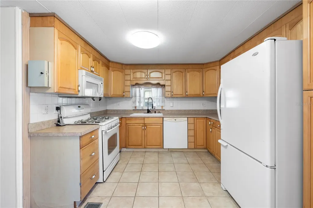 204 51st Avenue E Bradenton FL 34203