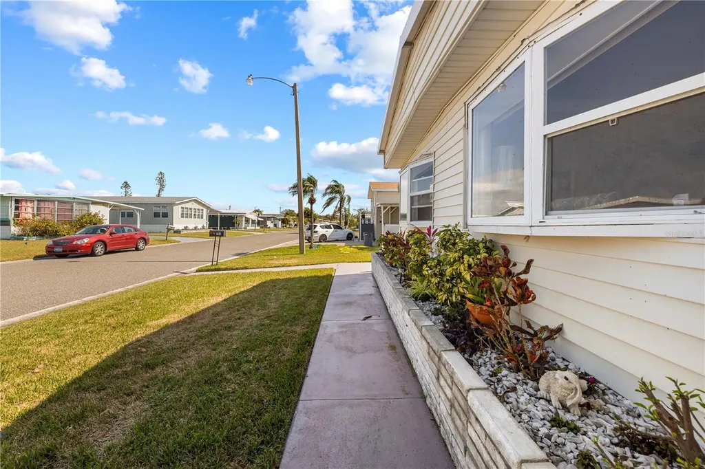 204 51st Avenue E Bradenton FL 34203