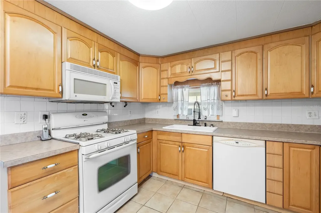 204 51st Avenue E Bradenton FL 34203
