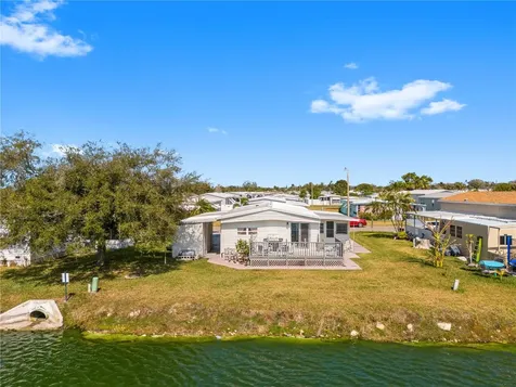 204 51st Avenue E Bradenton FL 34203