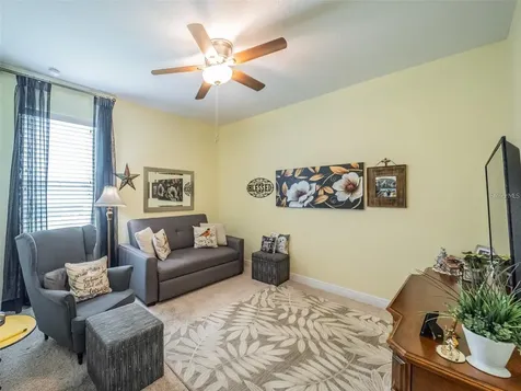 4443 Pine Gold Avenue Apopka FL 32712