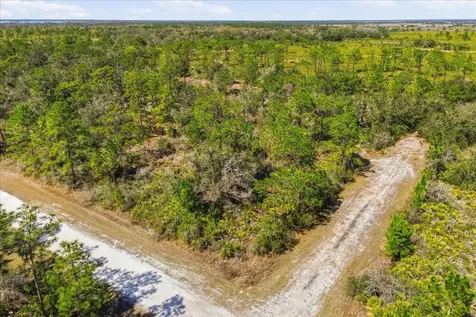 602 Azalea Drive Indian Lake Estates FL 33855