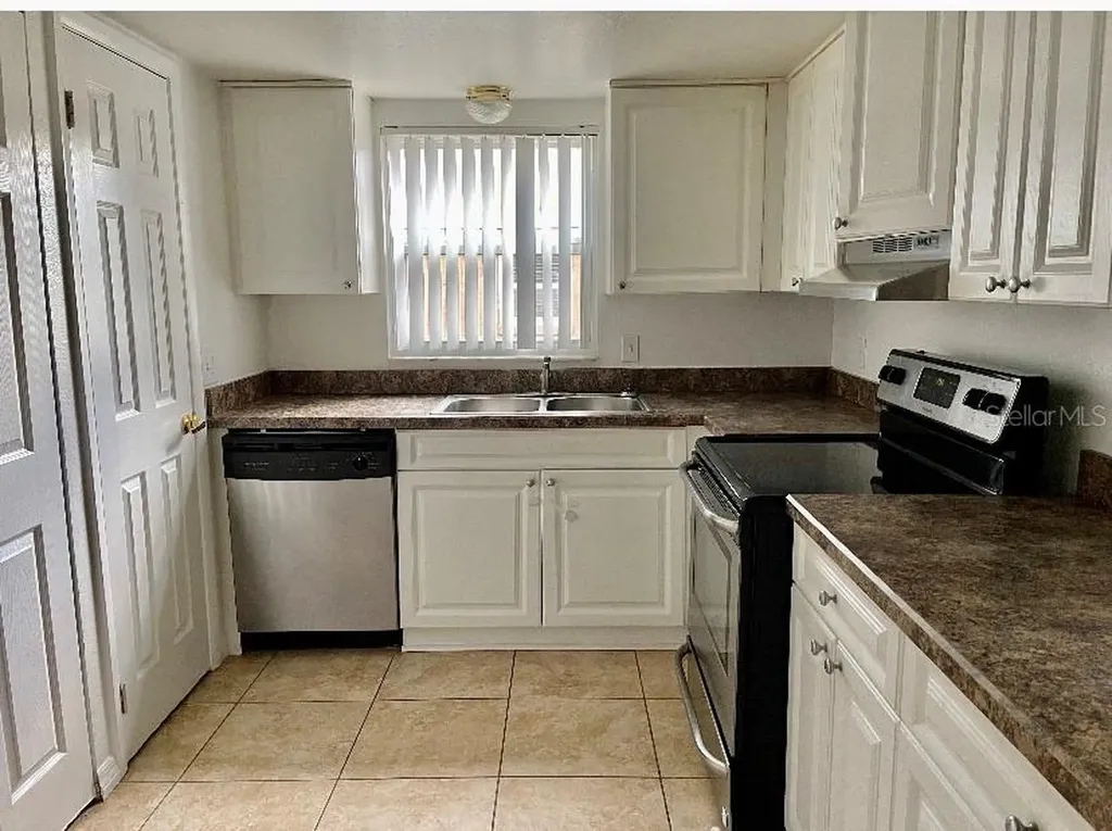 2432 Swailes Drive Orlando FL 32837