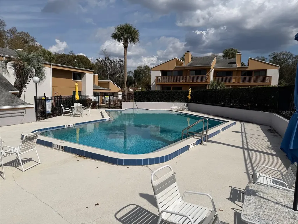 1051 S Highland Street Mount Dora FL 32757