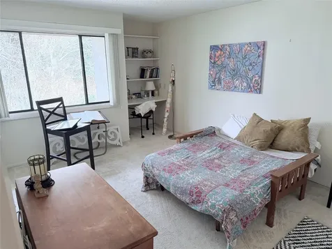 1051 S Highland Street Mount Dora FL 32757