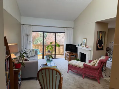 1051 S Highland Street Mount Dora FL 32757