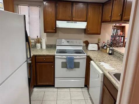 1051 S Highland Street Mount Dora FL 32757