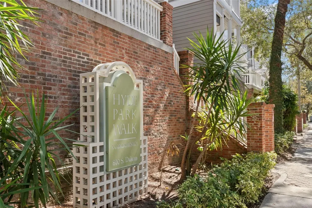 800 S Dakota Avenue Tampa FL 33606
