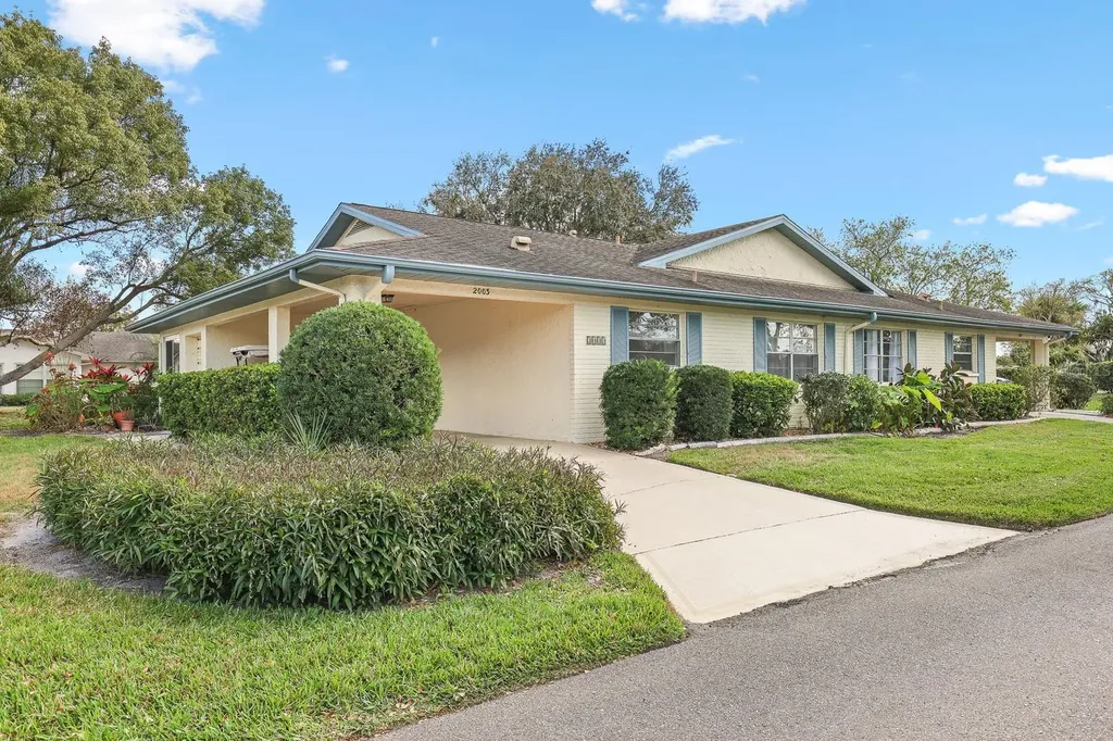 2003 Hadrian Court Sun City Center FL 33573