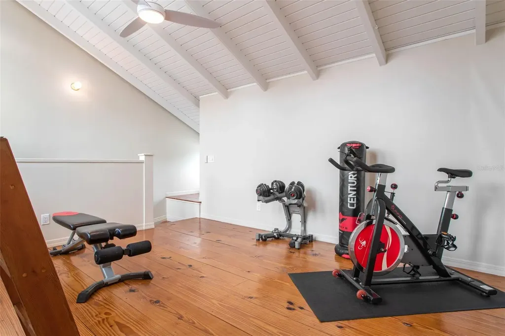 54 Aegean Avenue Tampa FL 33606