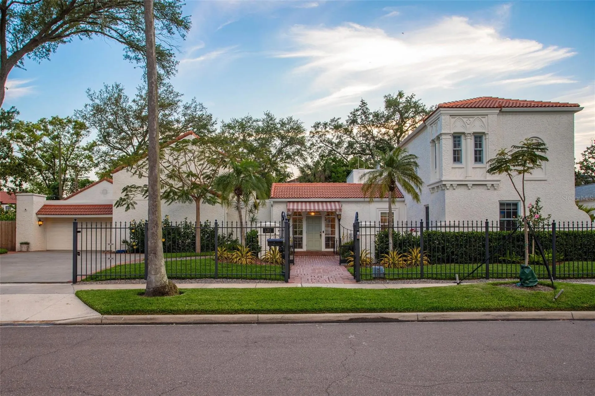 54 Aegean Avenue Tampa FL 33606