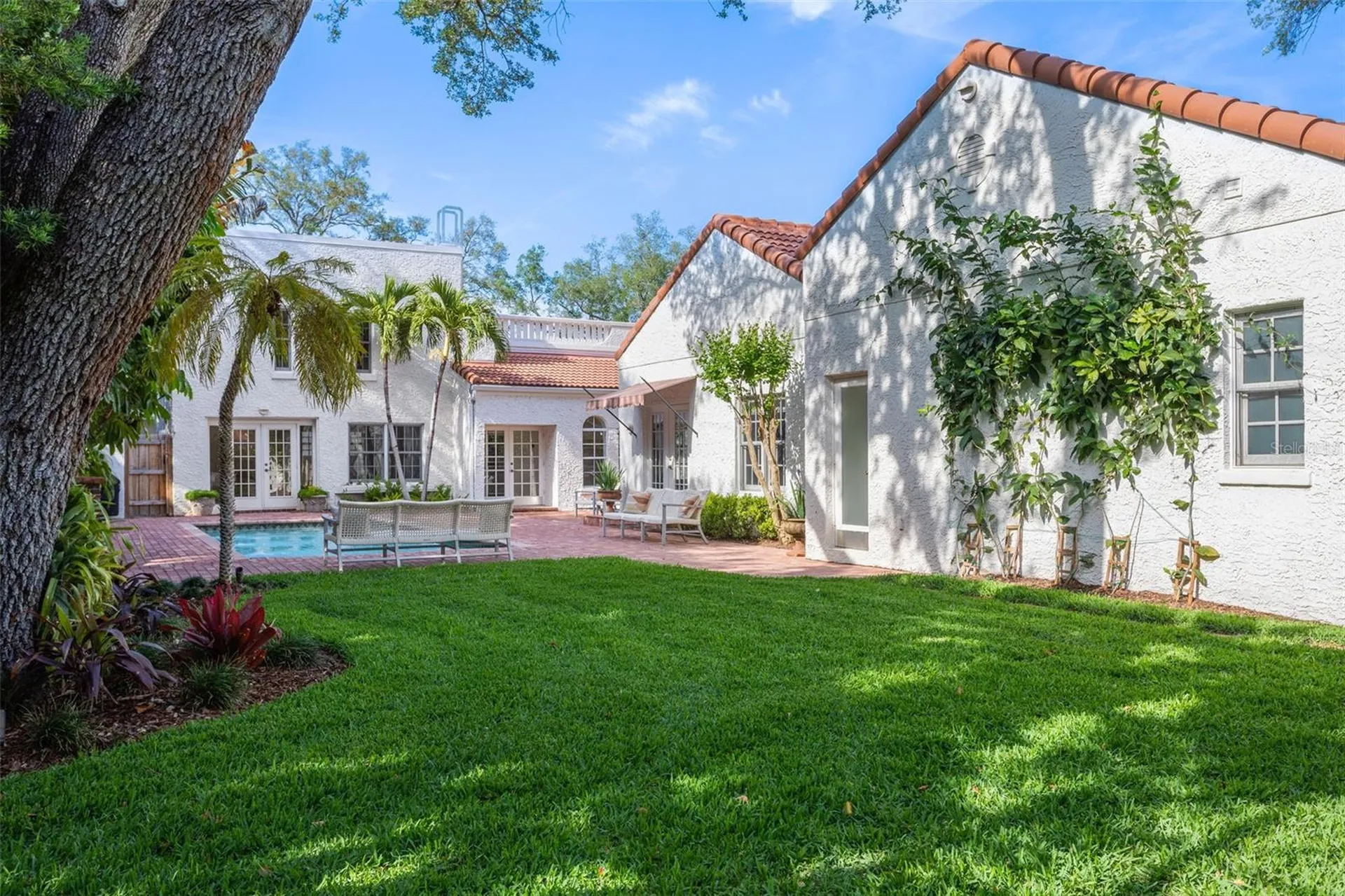 54 Aegean Avenue Tampa FL 33606