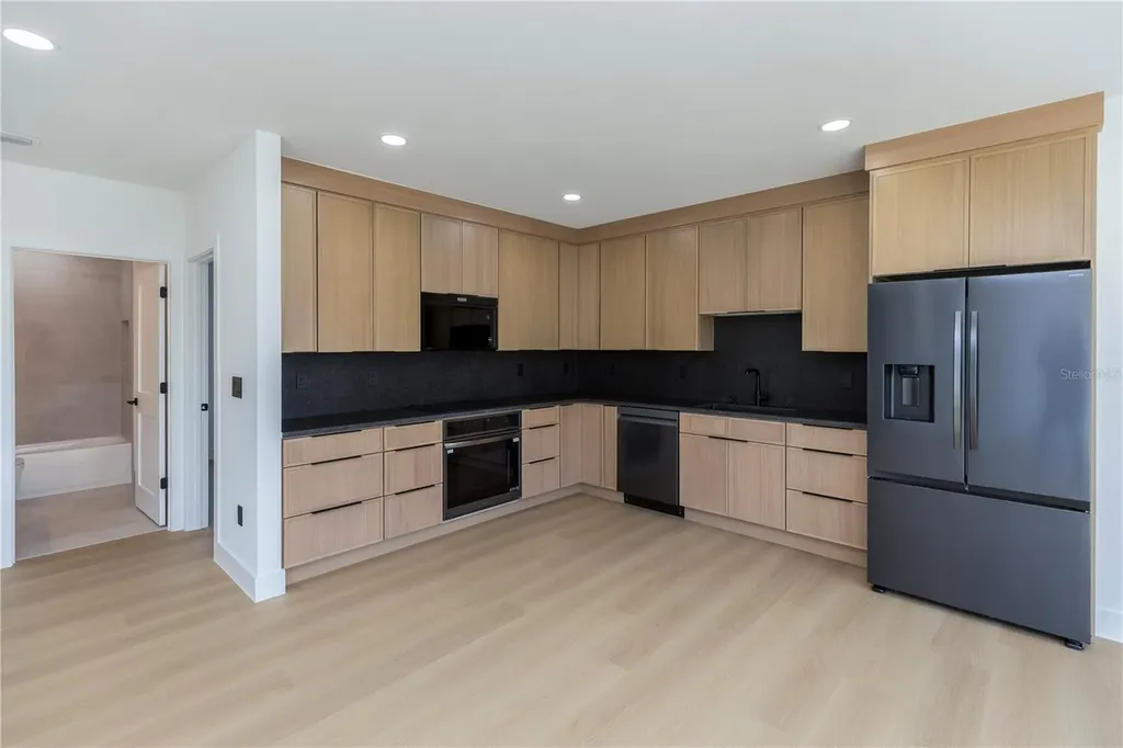 1834/1836 19th Street S St Petersburg FL 33712