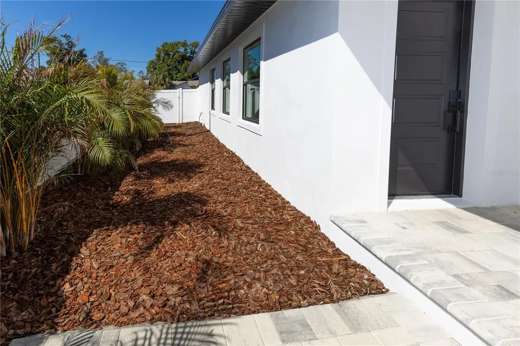 1834/1836 19th Street S St Petersburg FL 33712