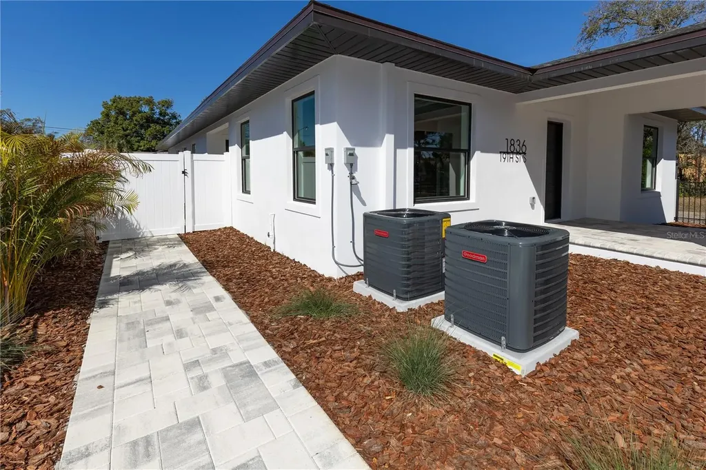 1834/1836 19th Street S St Petersburg FL 33712