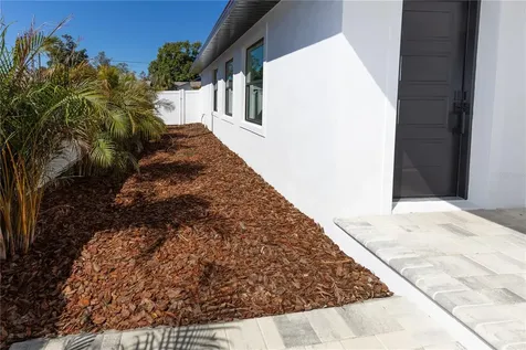 1834/1836 19th Street S St Petersburg FL 33712