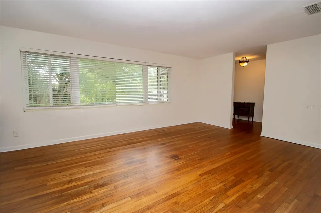 2910 SW 1st Avenue Gainesville FL 32607