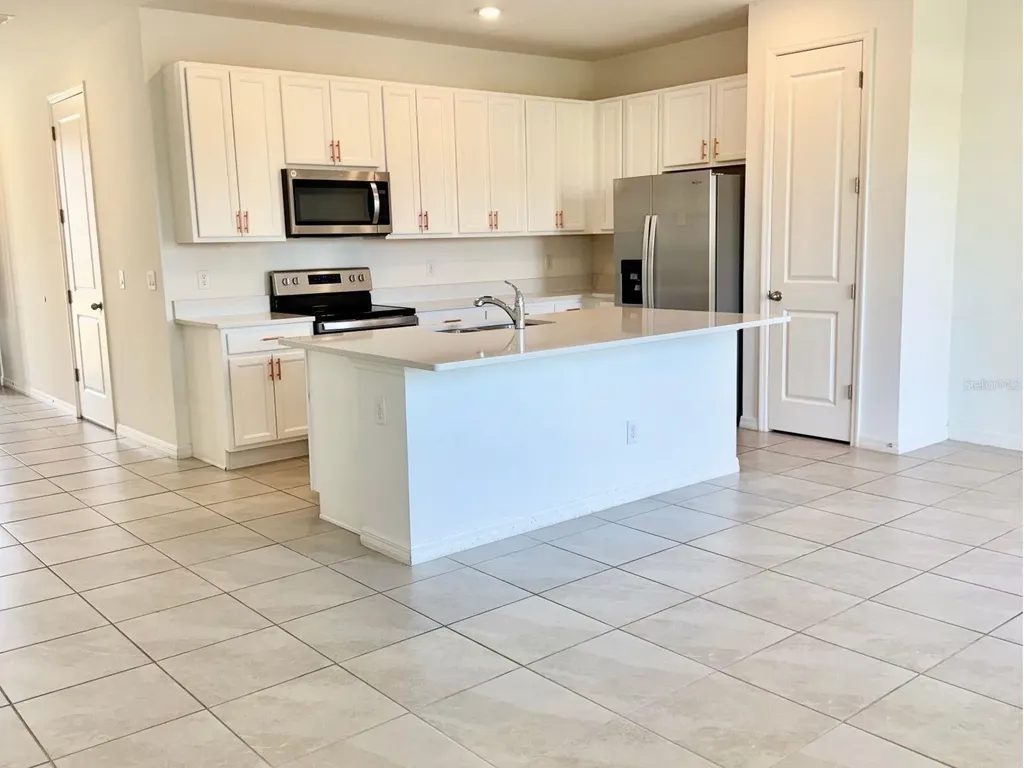1613 Pelican Drive Davenport FL 33896