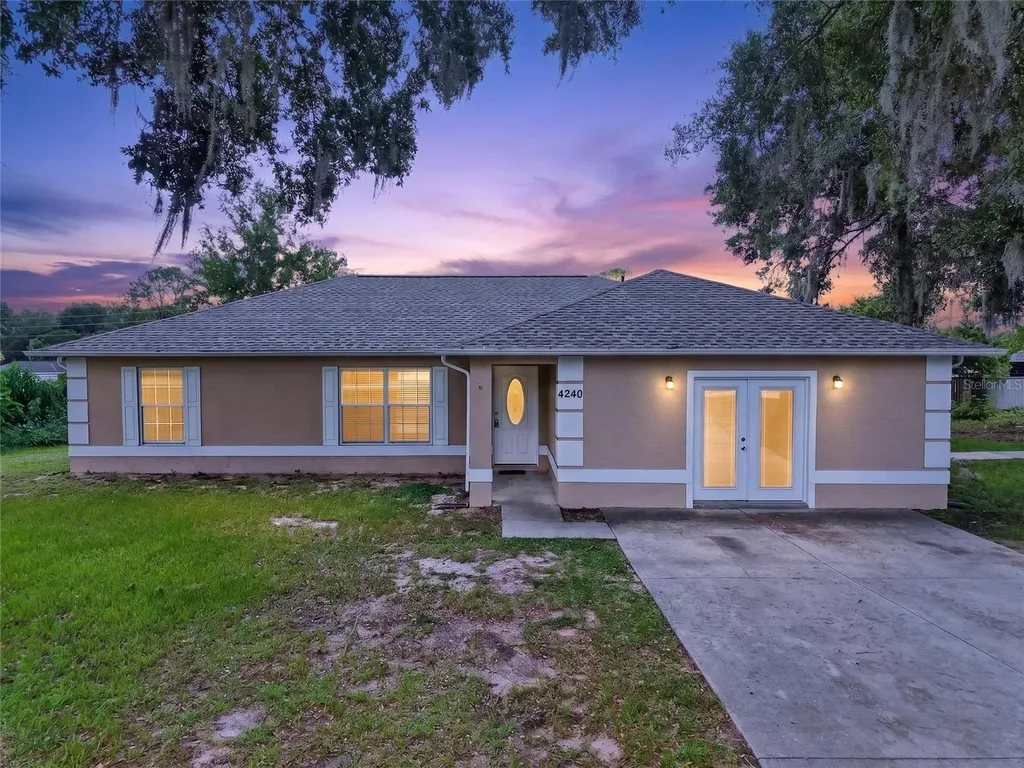 4240 SE 134th Place Belleview FL 34420
